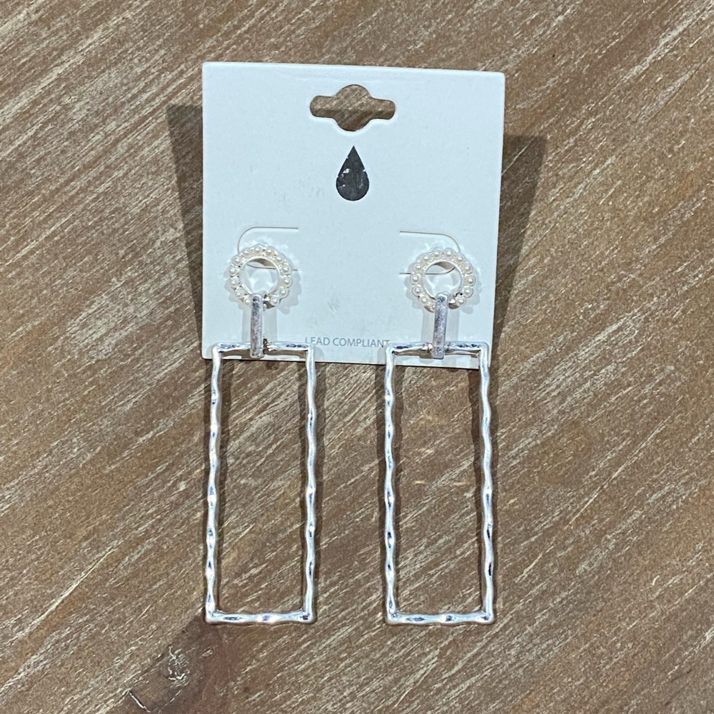Pearl and metal rectangle drop earrings